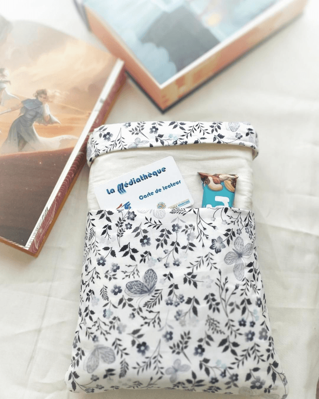 Pochette à Livre &quot;La Romantique&quot; - Housse de Protection pour Transporter Vos Romans Préférés 